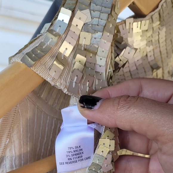 Square✨️ Sequins Halter Top - Picture 11 of 11